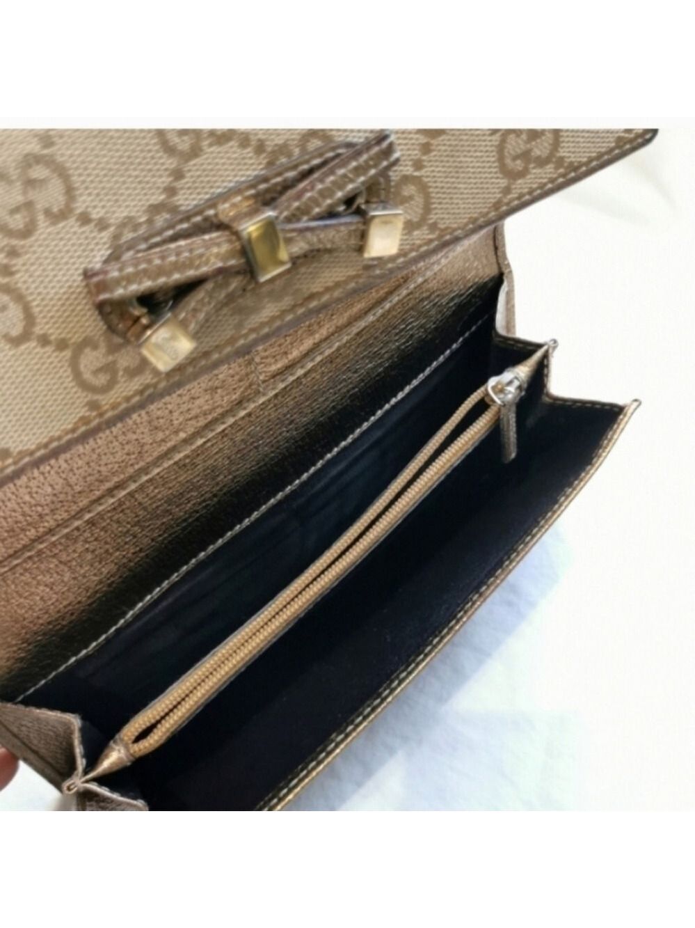 Authentic Vintage Gucci GG Supreme Bow Continental Wallet - Picture 10 of 12
